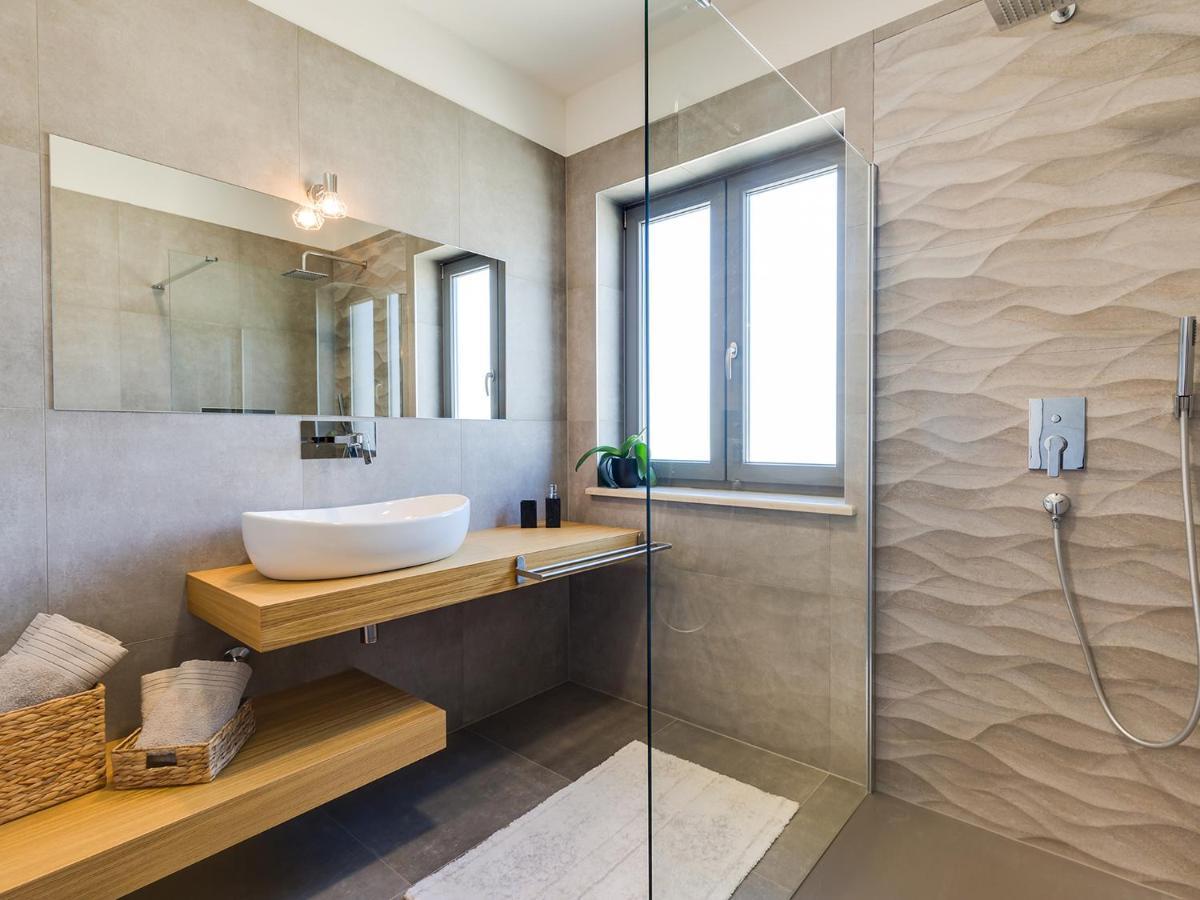Villa Flora Vabriga Тар Экстерьер фото