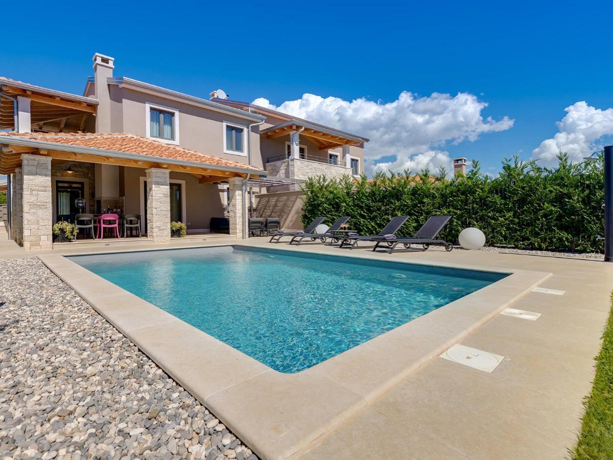 Villa Flora Vabriga Тар Экстерьер фото