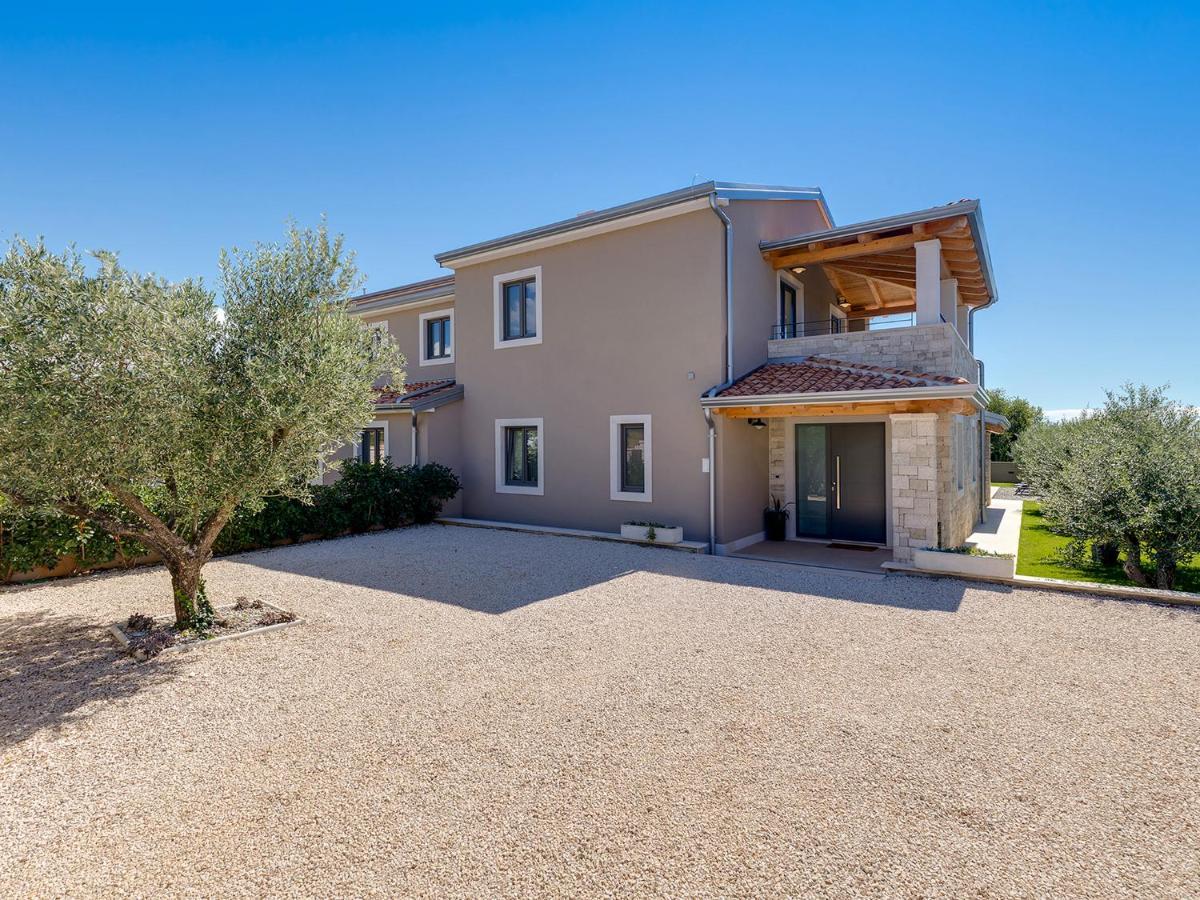 Villa Flora Vabriga Тар Экстерьер фото