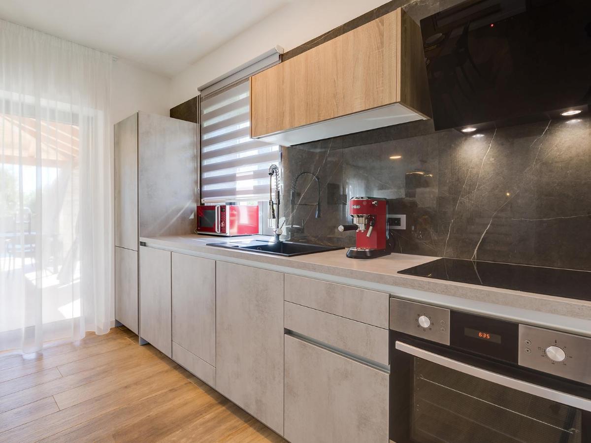 Villa Flora Vabriga Тар Экстерьер фото